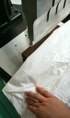 Machine à sceller les sacs par ultrasons semi-automatique de 25 kg à 50 kg avec tension personnalisée