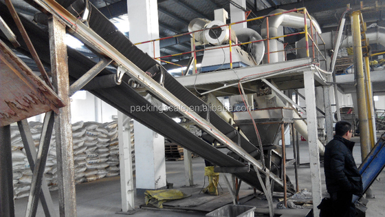 Précision Bagger à asphalte froid 200-250 sacs/h Vitesse d'emballage pour un emballage rapide et précis