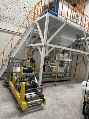 précision Machine d'emballage en poudre noire de carbone semi-automatique pour sac de remplissage de 20 kg à 50 kg