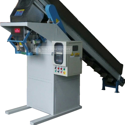Machine semi-automatique d'emballage de pommes de terre à l'ail avec 2100 L X 900 W X 1290 H mm Taille